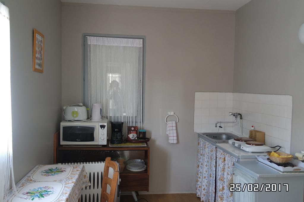 Mas Grimaud - Gite- Studio Et Chambres D'Hotes Familiales Eygalières Eksteriør bilde